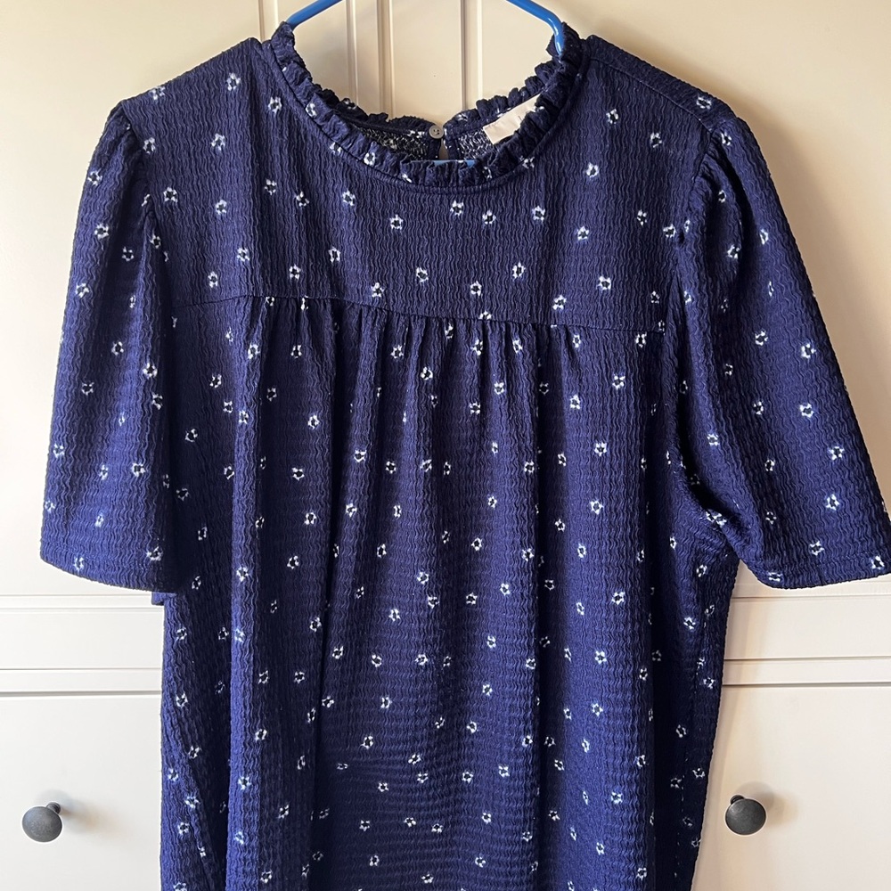 LOFT Navy Ruffled Crewneck Short-Sleeve Tunic with Tiny White Floral Dots
